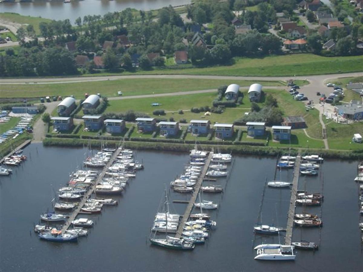 6 Pers. Waterfront Home Seeblick, Equipped Stilt House On The Water Anjum Exteriér fotografie
