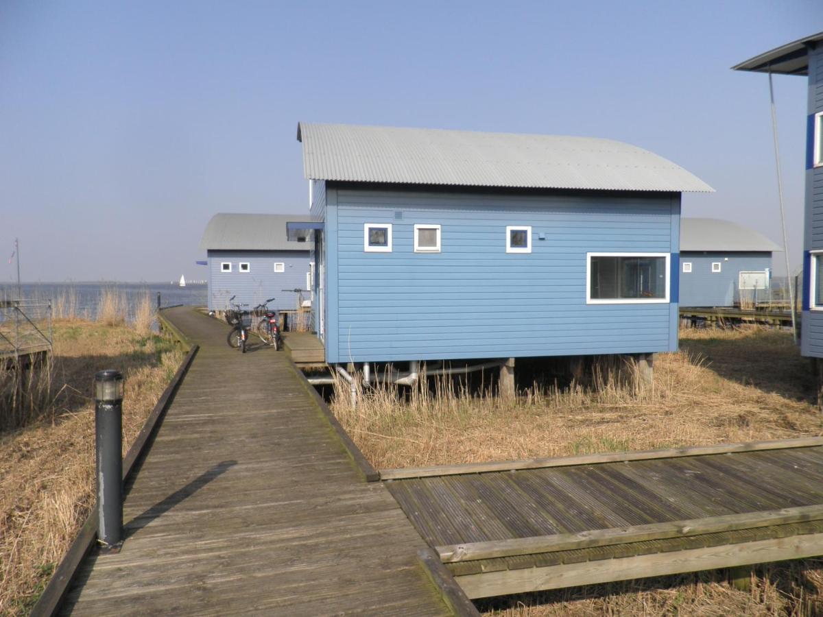 6 Pers. Waterfront Home Seeblick, Equipped Stilt House On The Water Anjum Exteriér fotografie